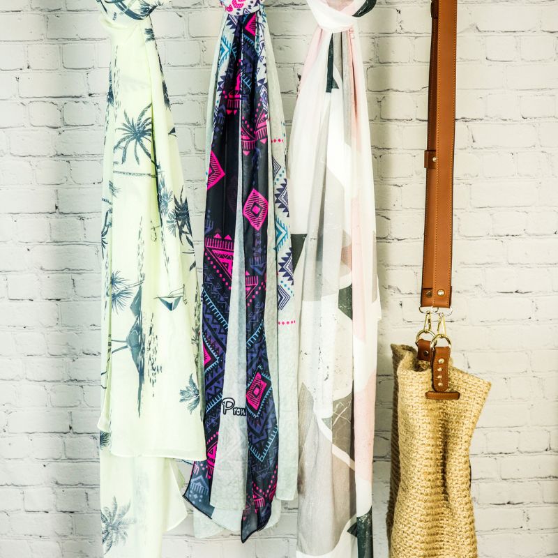 Do Scarves Are For Different Seasons?