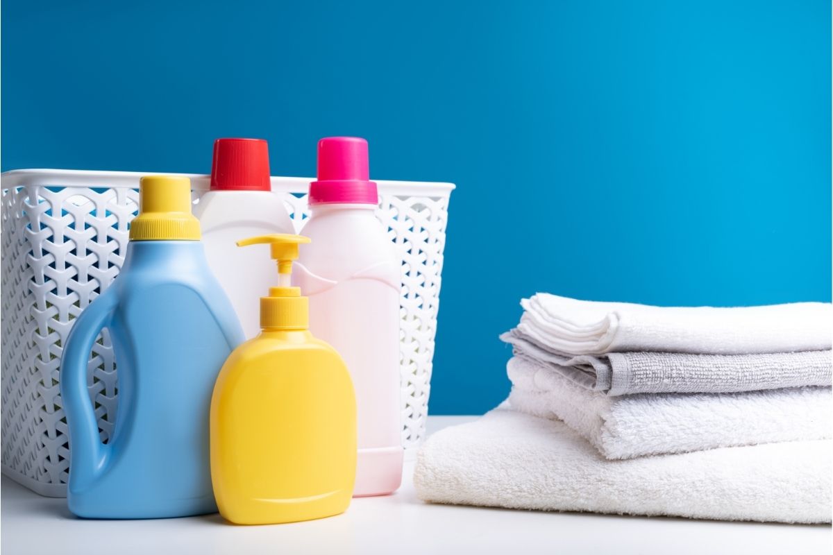 The Difference Between Fabric Softener And Laundry Detergent