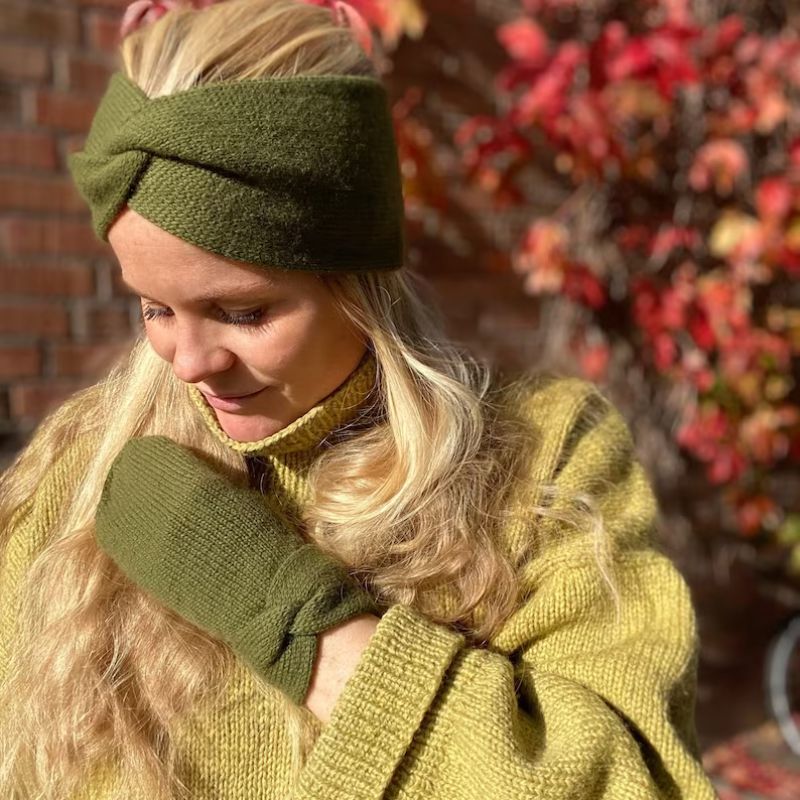Cashmere Headband Mittens Knitting Kit