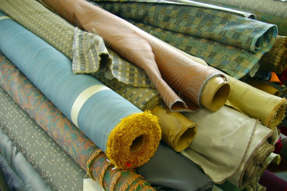 What Is the Standard Width of Fabric Bolt