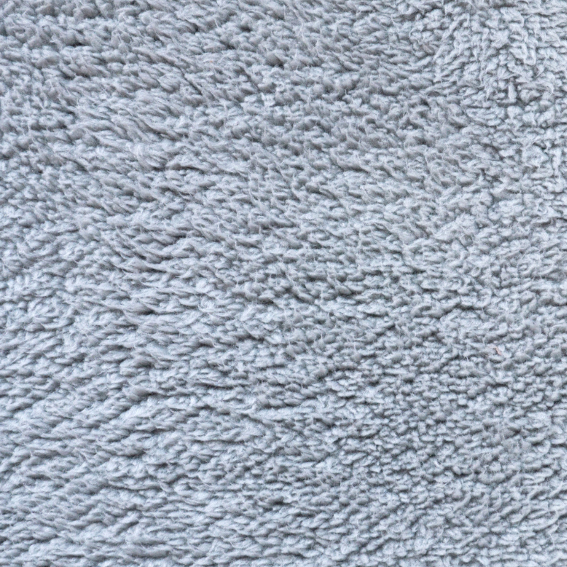 what does polyester feel like