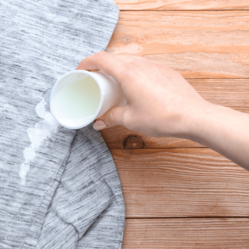 does aquaphor stain clothes